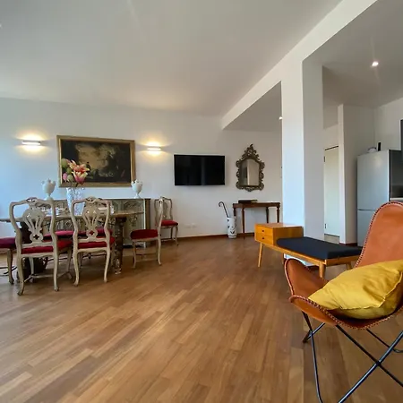 Casa Riva Centro Apartment